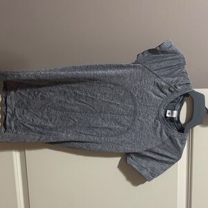Swiftly tech Gray Short Sleeve